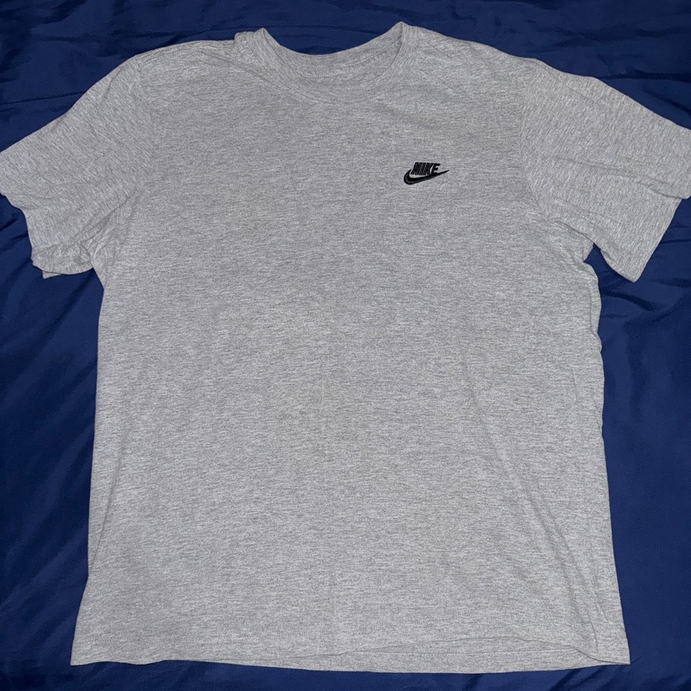 Nike tee